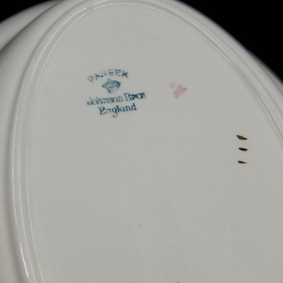 Vintage Johnson Bros Pareek Oval Serving Bowl Dish. 10x7.5". Made in England. - Picture 11 of 12